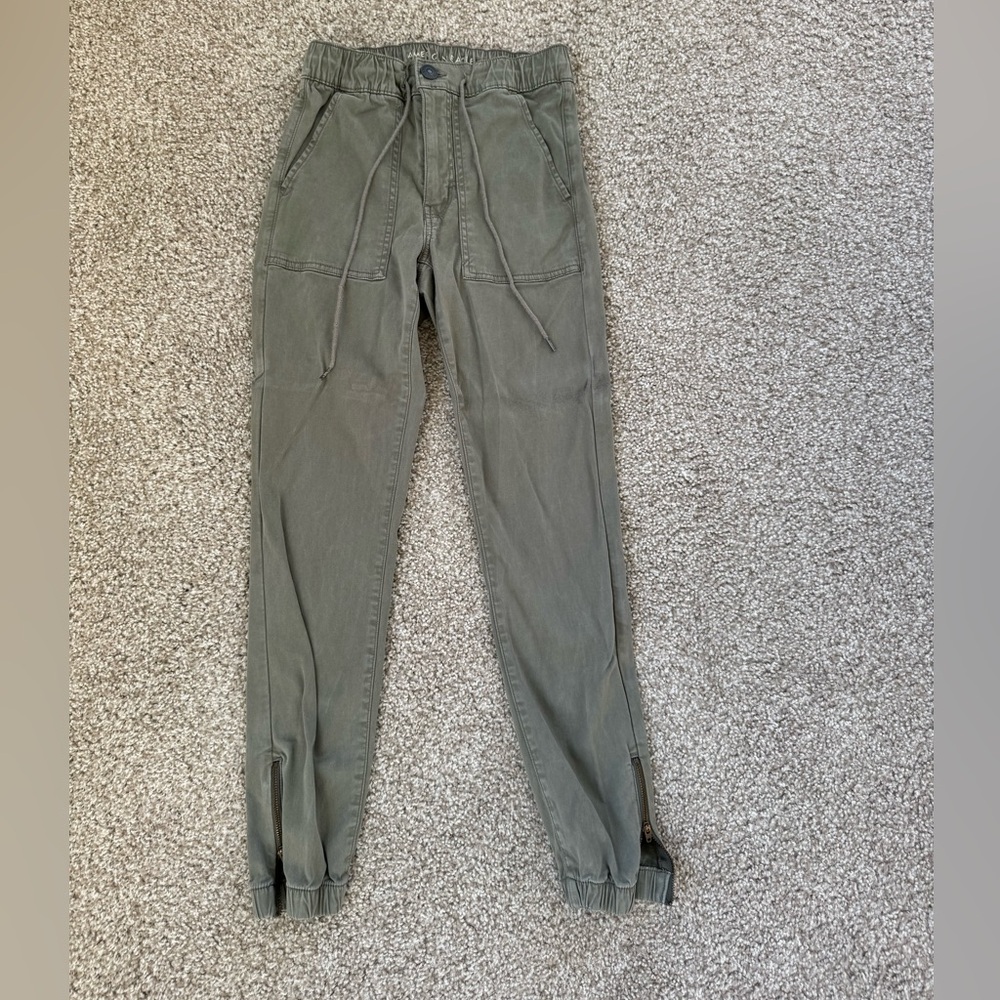 American Eagle Outfitters Olive Cargo Pants